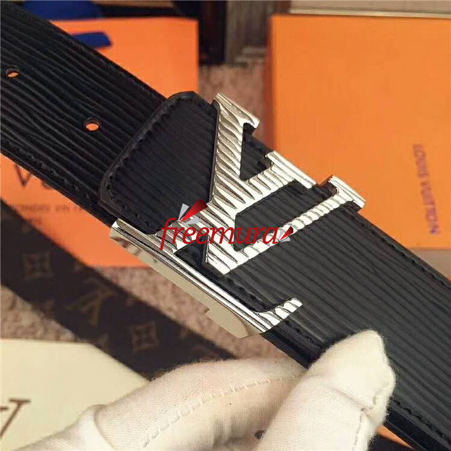 6b9aeb3801de5e66d46626c82f87dd7f_1516616470_0139.jpg