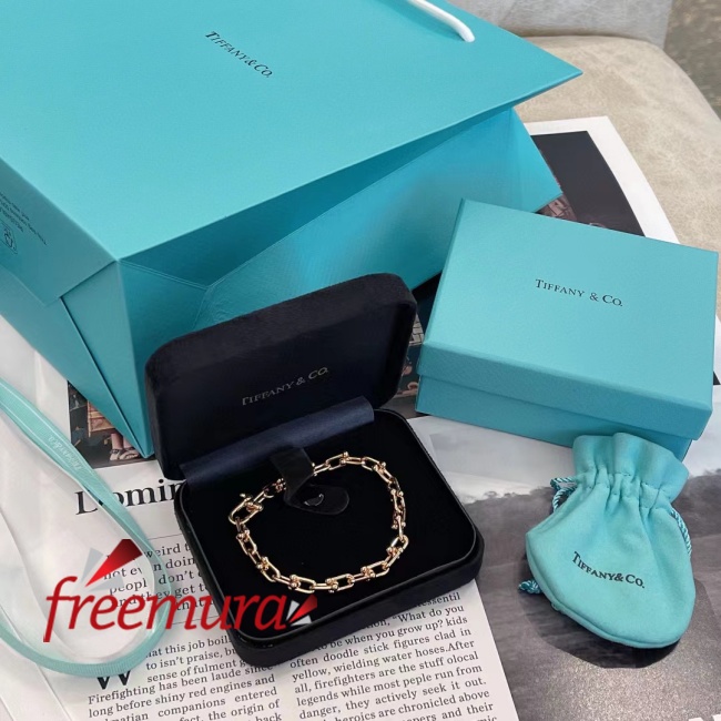 batch_2281687786742_.pic.jpg