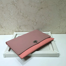 펜디 셀러리아 피카부백 2582