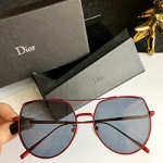 디올  D-56565