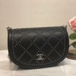 샤넬  램스킨 플랩백 CH-57604 24cm