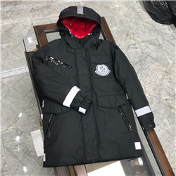 몽클레어  M-7876878