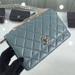 샤넬 WOC 플랩 백 AS1223