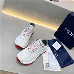 디올  D-6576574