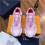 디올  D-67676