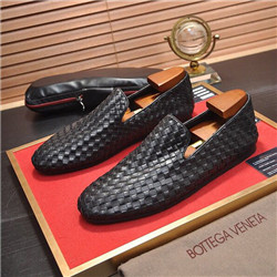 보테가  BV-574374836