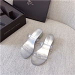 쥬세페자노티  G-547657