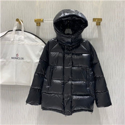 몽클레어  M-567367