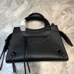 발렌시아가 모터백 33cm B210310