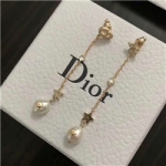 디올  D-758743889