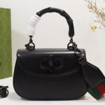 구찌 숄더백 21cm 675697