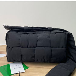 보테가베네타 벨트백 BV628951