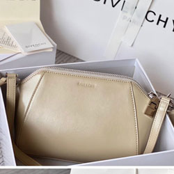 지방시 핸드백 GV388580