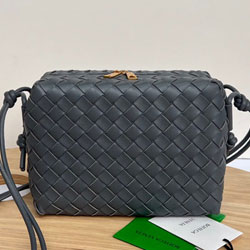 보테가 베네타 핸드백 22cm 680255