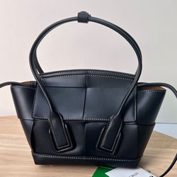 보테가 베네타 핸드mini백 17cm 70046
