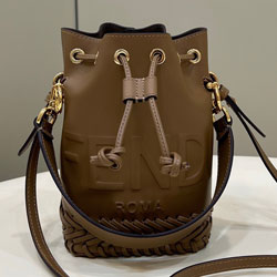 펜디 컬러의 가죽 미니백 8537