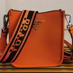 프라다 핸드백 1BH191