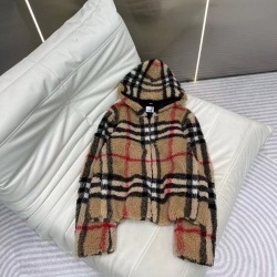 버버리 B-68379