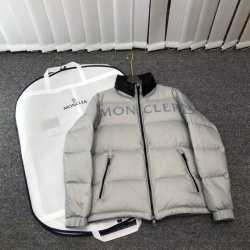 몽클레어 M-7438