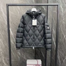 몽클레어 M-7483