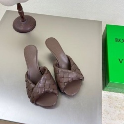 보테가  BV-67878
