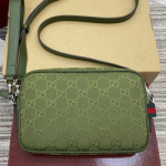 구찌 숄더백 834802