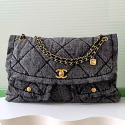 샤넬 맥시 플랩 백 C-25486