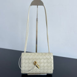 보테가 베네타 핸드백 836940