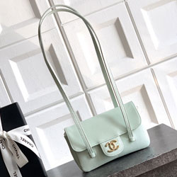 샤넬 핸드백 17cm AS0333